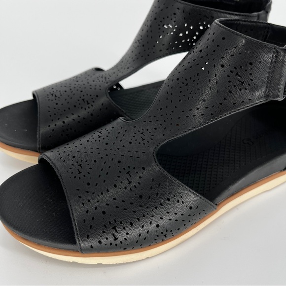 Baretraps Samira Sandals Black Perforated Comfort - Size 7.5 - Picture 5 of 12